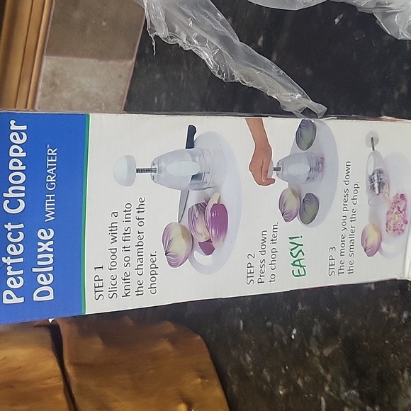 Perfect Chopper Deluxe With Grater - Picture 3 of 7